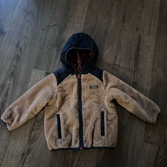 Colorful Geometric Patterned Jacket - Picture 4 of 6